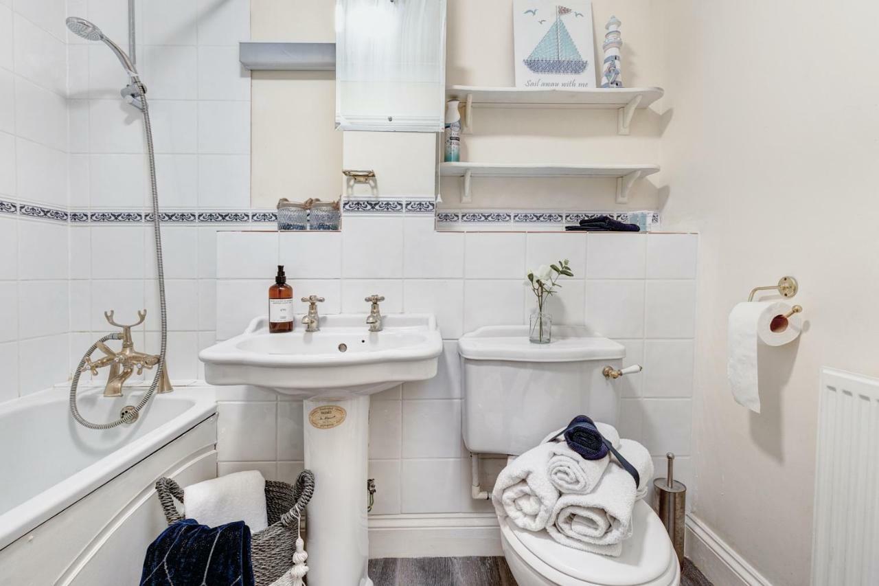 Stylish Cottage - Parking - Garden - Sleeps 6 Cambridge  Exterior foto